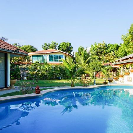Tina'S Living Paradise - Guesthouses With Private Pool Ban Phe Exterior foto